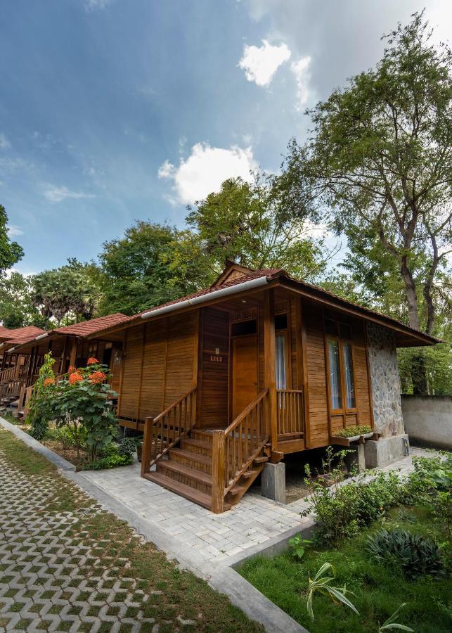 Casa Kandara Waingapu Exteriör bild