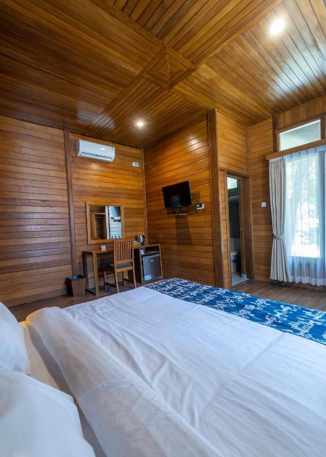 Casa Kandara Waingapu Exteriör bild