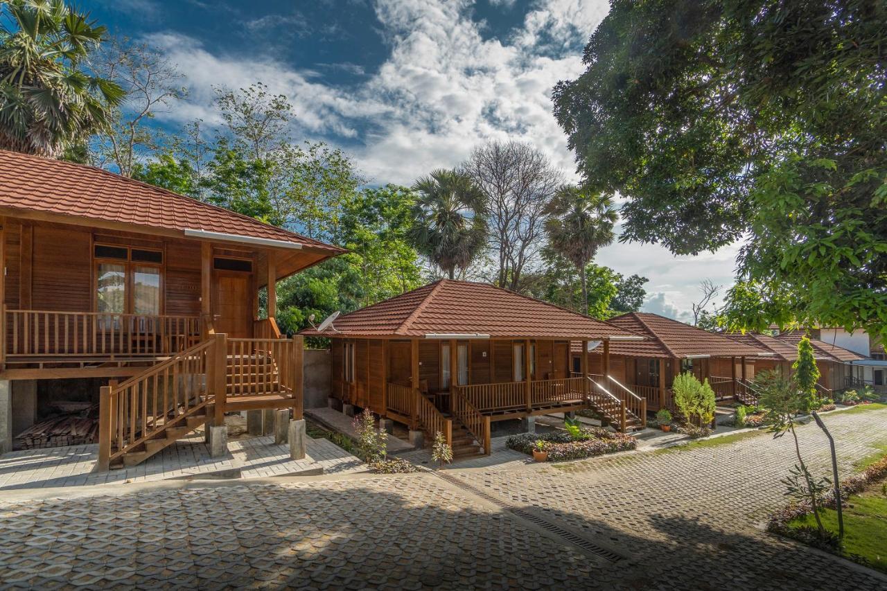 Casa Kandara Waingapu Exteriör bild