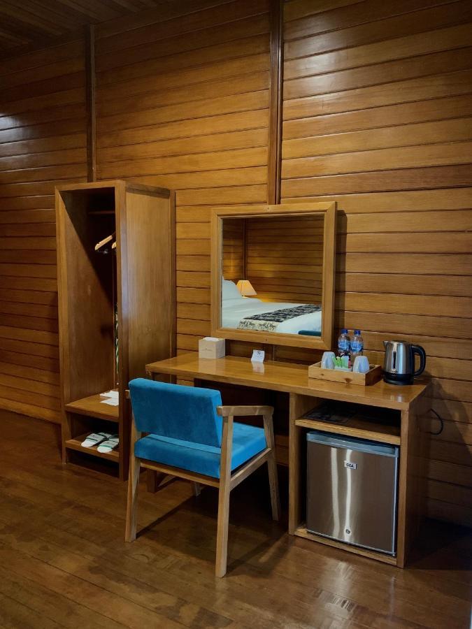 Casa Kandara Waingapu Exteriör bild